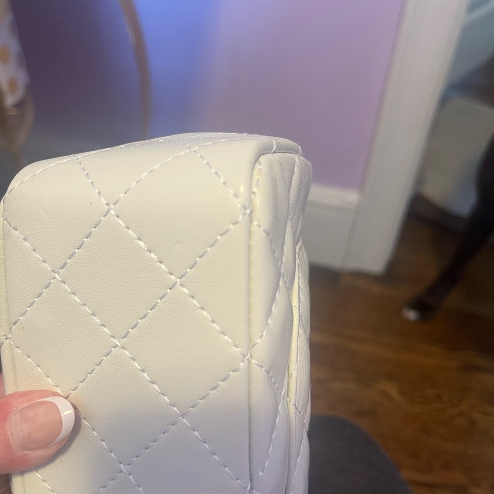 White Quilted Chain Bag - Picture 4 of 7